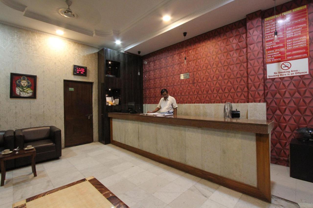 Hotel Bluemoon Guwahati Bagian luar foto